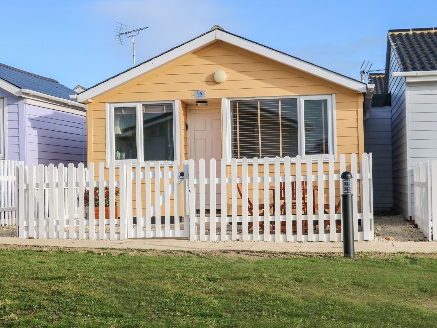 Windmill Cottage for Self Catering Holidays | Mundesley Holiday Village